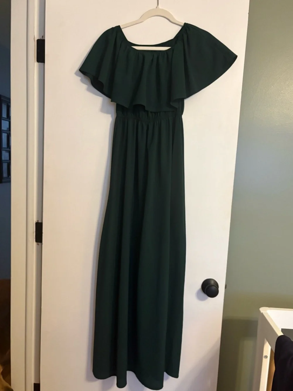 Off-Shoulder Forest Green Maxi Dress with Side Slit - Picture 3 of 5